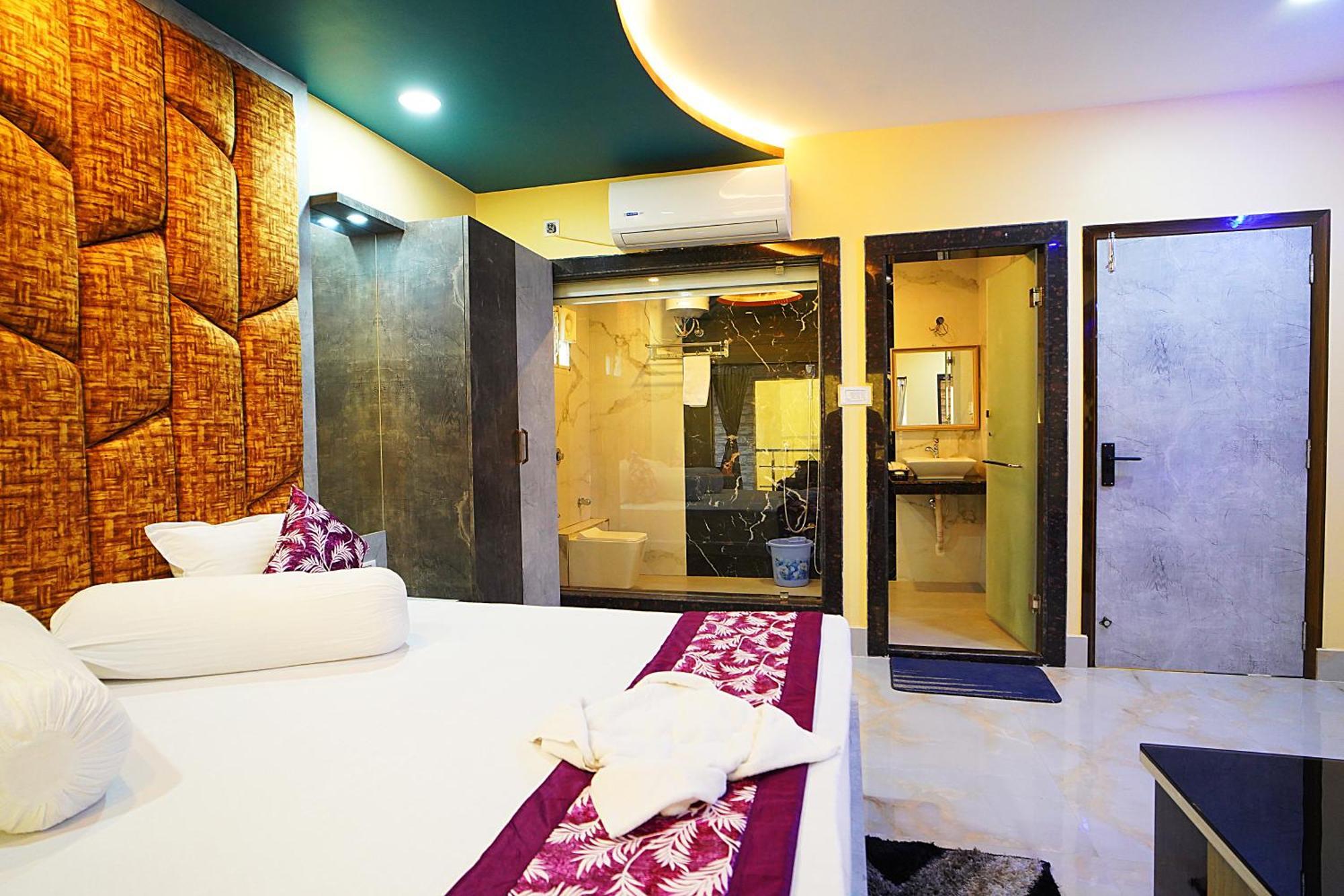 Goa Beach Resort On Beach Мандармони Екстериор снимка