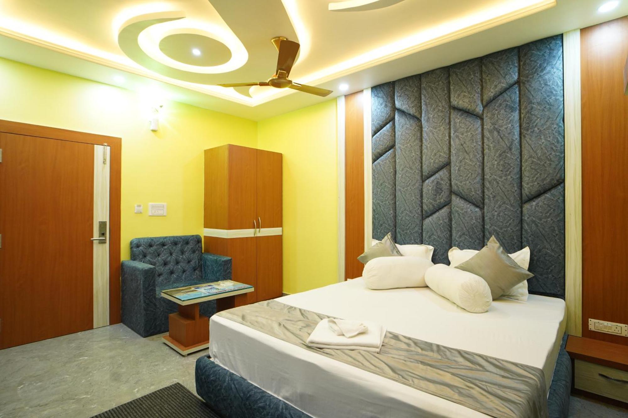 Goa Beach Resort On Beach Мандармони Екстериор снимка