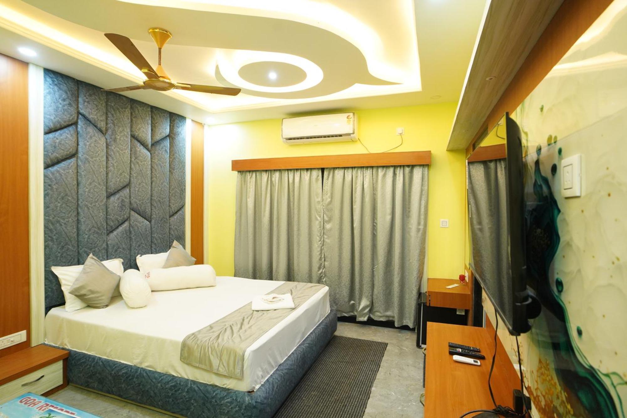 Goa Beach Resort On Beach Мандармони Екстериор снимка